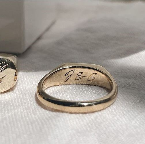 Guide 2024: What to Engrave on Wedding Ring with Laser?