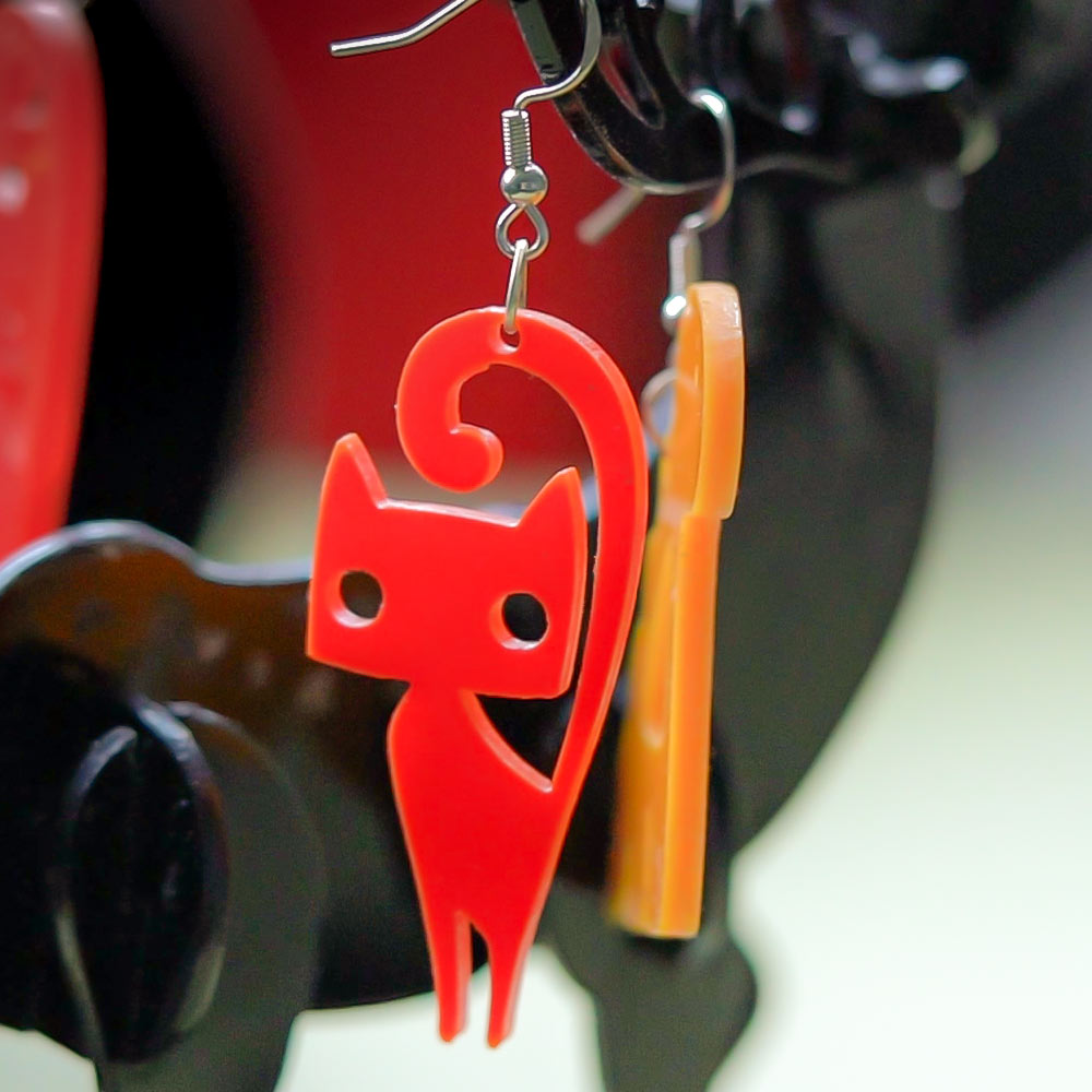 engraving-file-cat-earrings__PID:2a5e6a73-ec39-4d0b-a10d-465252916007